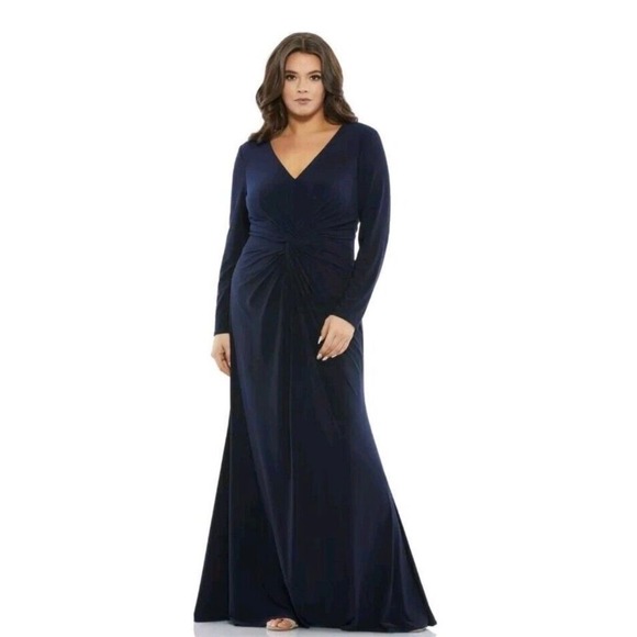 NWT MAC DUGGAL 49504 NWT Front Twist Long Sleeve V-Neck Gown‎ (Plus) Sz 14W $398 - Picture 6 of 6